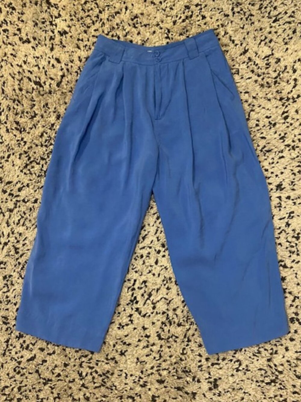 Anthropologie Wide Leg Barrel Cropped pants Small Lightweight Blue Silky